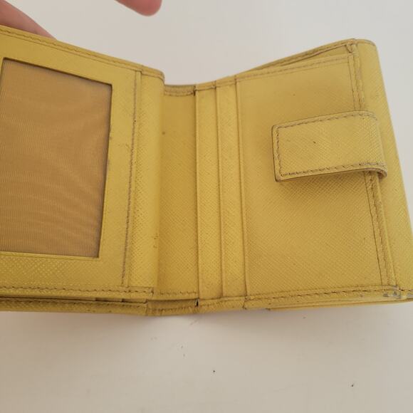 Salvatore Ferragamo Vala Wallet Leather Yellow Small Compact Card Bill Fair - Picture 5 of 12